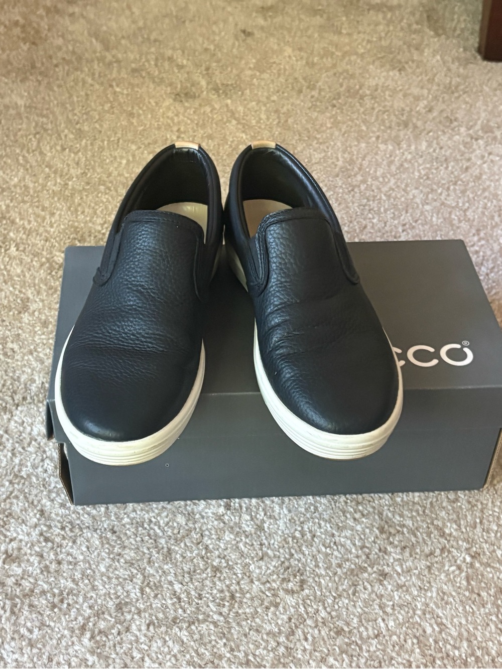 Ecco Black Leather Slip-On Sneakers with White Sole